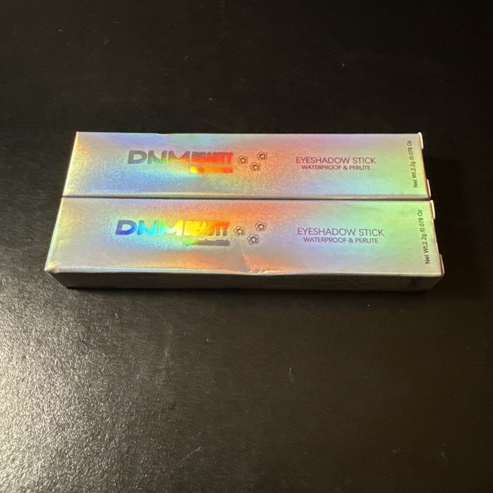New Sealed Eyeshadow Sticks 2 Pc Cocoa Shimmer & Smoky Amethyst Waterproof DNM B - Picture 3 of 4
